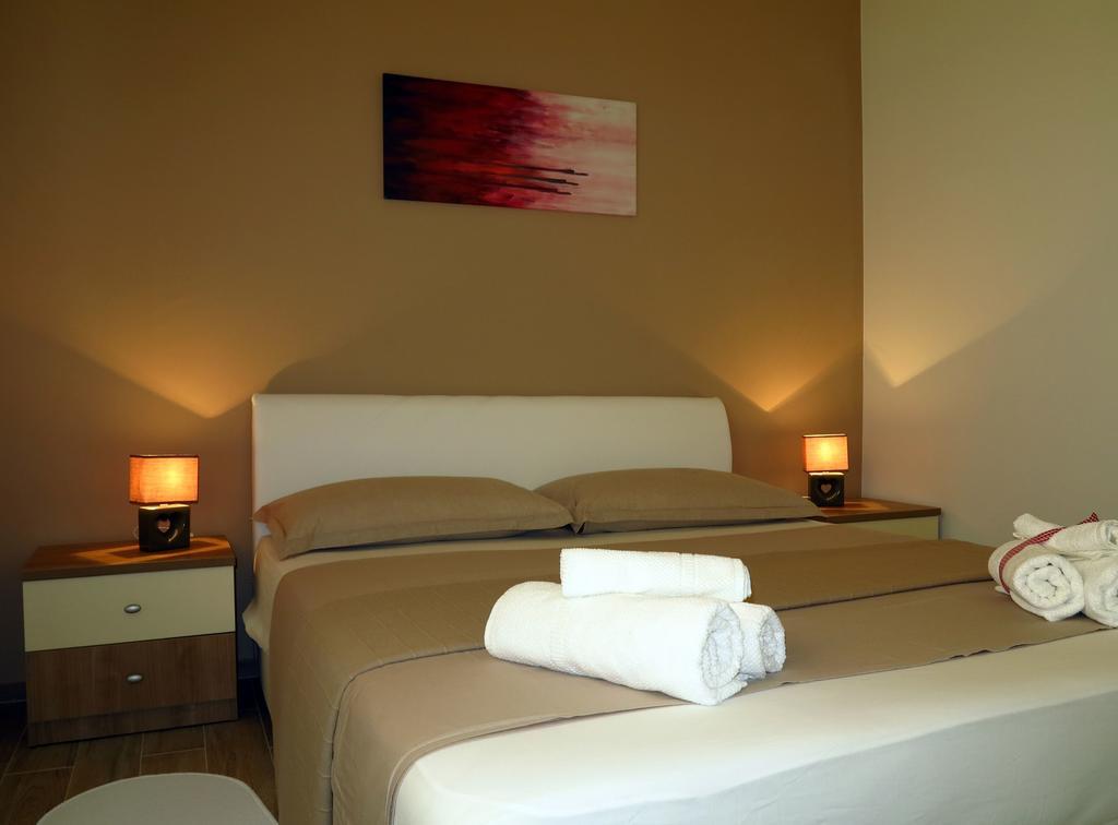 Apartments Rotiroti Zadar Room photo